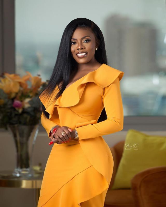 NANA ABA ANAMOAH RECIEVES RANGE ROVER AS A BIRTHDAY GIFT