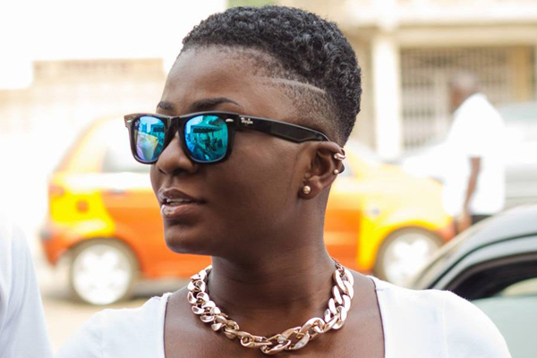 Fans call Ahuofe Patri’s ‘ugly’ for her look in latest photo