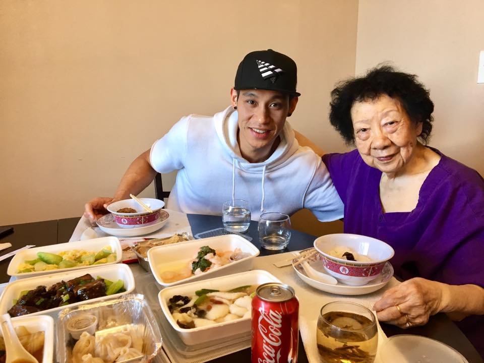 jeremy-lin-granny